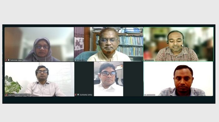 তদুর্ধ্ব শব্দের ফাঁদে বাড়ছে সিগারেটের ব্র্যান্ড সংখ্যা, সরকার হারাচ্ছে রাজস্ব