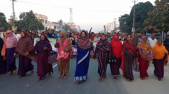 বিএনপির মনোনয়ন পরিবর্তনের দাবিতে গাংনীতে আবারও বিক্ষোভ মিছিল