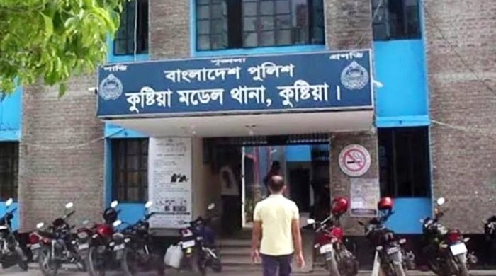 কুষ্টিয়ার হরিশংকরপুর এলাকায় বৃদ্ধাকে গলা কেটে হত্যা