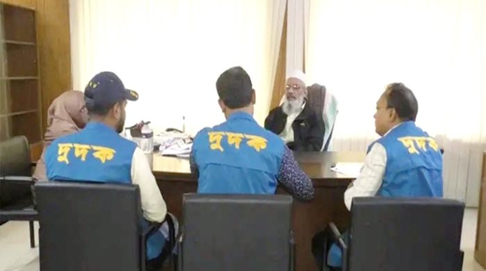 কু‌ষ্টিয়ার ভাইরাল চি‌কিৎস‌ক: স্বাক্ষর জাল ও কর্মস্থলে অনুপ‌স্থিতির প্রমাণ পেয়েছে দুদক