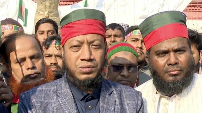 কুষ্টিয়ায় মুক্তিযুদ্ধ নিয়ে যা বললেন মুফতি আমির হামজা