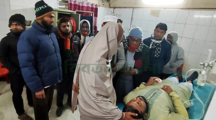 বিএনপির হামলায় গাংনীতে জামায়াতের ৪ কর্মী আহত