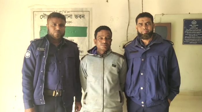 দৌলতপুরে যাবজ্জীবন সাজাপ্রাপ্ত আসামি জামু গ্রেফতার