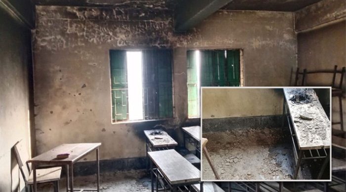 একাধিক ভোটকেন্দ্রের বুথ কক্ষে অগ্নিসংযোগ