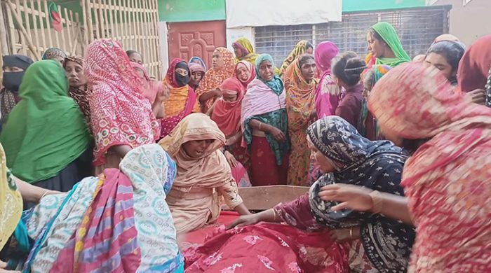 মেহেরপুরে পুকুরের পানিতে ডুবে এক শিশুর মৃত্যু