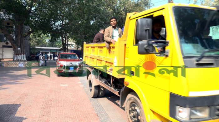 মেহেরপুরে উপজেলা পর্যায়ে ভোটের সরঞ্জাম বিতরণ সম্পন্ন