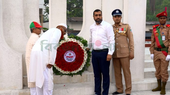 মেহেরপুরে যথাযোগ্য মর্যাদায় পালিত হয়েছে মহান স্বাধীনতা দিবস