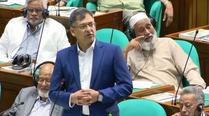 মুক্তিযুদ্ধের ইতিহাস নিয়ে জাতিকে বিভক্ত না করার আহ্বান স্বরাষ্ট্রমন্ত্রীর