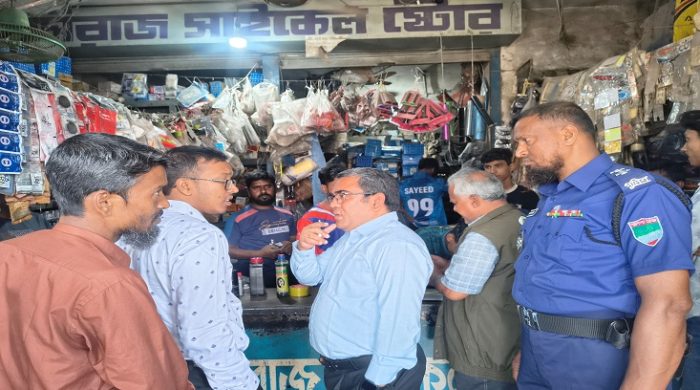 গাংনীতে দু‘টি প্রতিষ্ঠানকে ৩০ হাজার টাকা জরিমানা