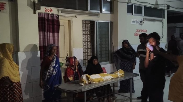 গাংনীতে ট্রলির ধাক্কায় শিশুর মৃত্যু