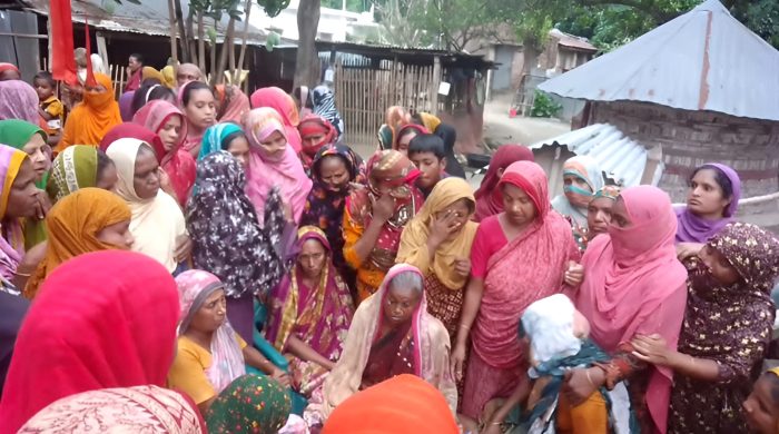মুজিবনগরে গৃহবধূর ঝুলন্ত মরদেহ উদ্ধার: হত্যা না আত্মহত্যা নিয়ে ধোঁয়াশা