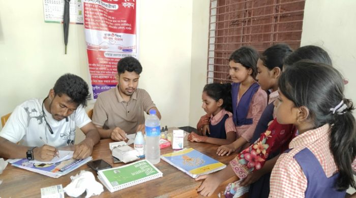 গাংনীতে ফ্রি ব্লাড গ্রুপিং ক্যাম্প অনুষ্ঠিত