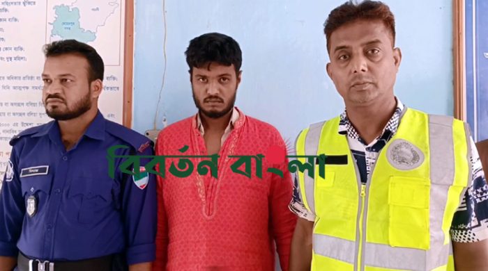 গাংনীতে ধর্ষণ চেষ্টা মামলার পলাতক আসামি গ্রেফতার