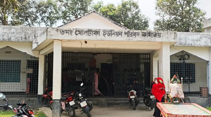 গাংনীতে ভিজিএফের চাল বিতরণকে কেন্দ্র করে পাল্টাপাল্টি অভিযোগ