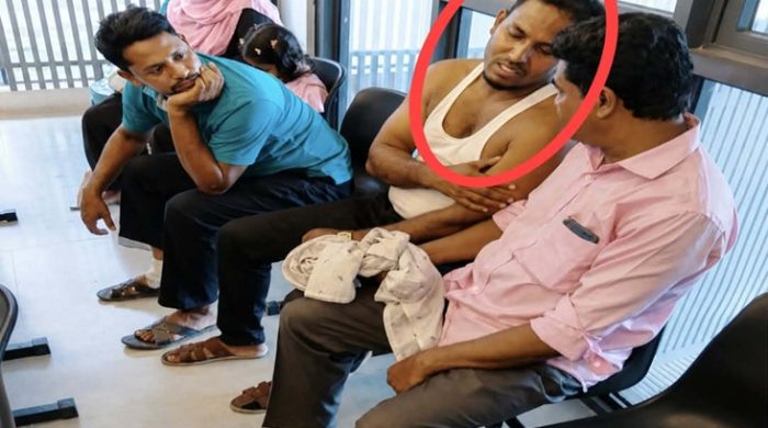 মেহেরপুরে নারীকে ব্ল্যাকমেইল: প্রশিকা ব্রাঞ্চ ম্যানেজার সুরমানকে গণধোলাই 