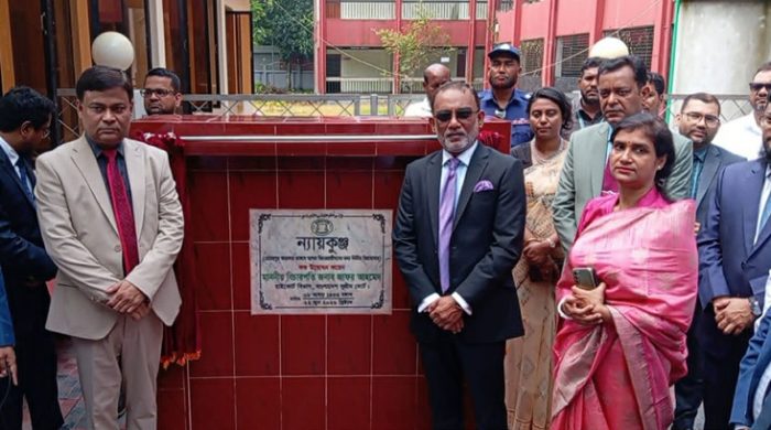 আমরা রাষ্ট্র এবং জনগণের পক্ষে কাজ করি-বিচারপতি জাফর আহমেদ