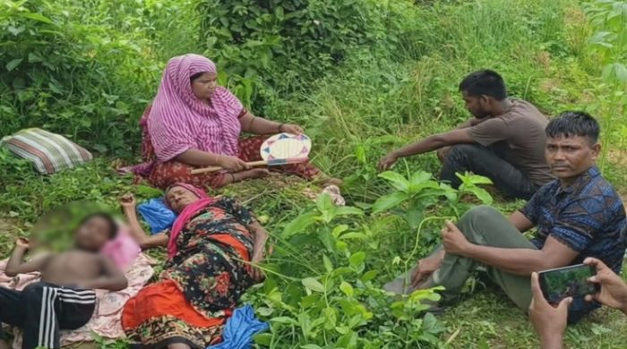 সীমান্তের শূন্যরেখায় বন্দি মানবতা: পুশ ইনের শিকার শিশুসহ ছয়জনের কাটছে অনিশ্চিত প্রহর