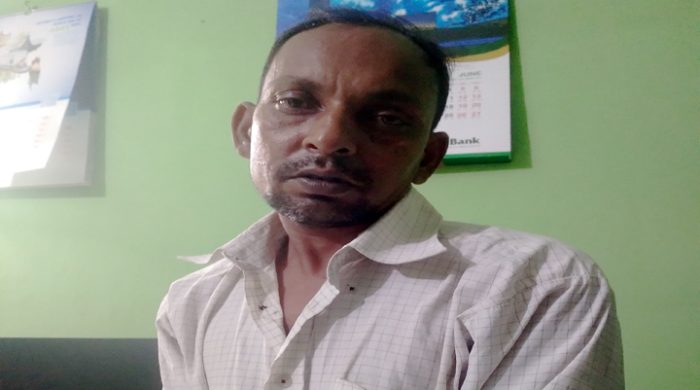 মেহেরপুরের গাংনী উপজেলার হাড়াভাঙ্গা গ্রামের তপন হত্যা মামলার পলাতক আসামি মন্টু শাহ(৪০) কে গ্রেফতার করেছে পুলিশ। শনিবার(২০ জুন) র‌্যাব-১২-এর সহযোগিতায়