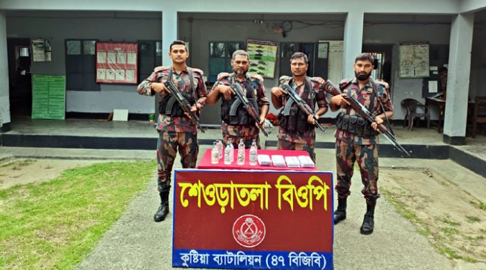 গাংনী সীমান্তে বিজিবির অভিযানে মদ ও ডেক্সামেথাসন উদ্ধার
