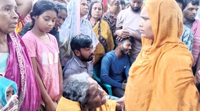 দৌলতপুরে বাঁশের মাচায় মিলল চা বিক্রেতার মরদেহ