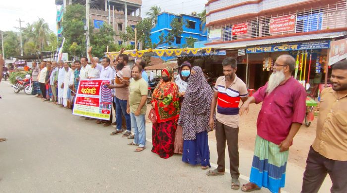 গাংনীতে শাখা ডাক কর্মচারীদের ধর্মঘট অনুষ্ঠিত