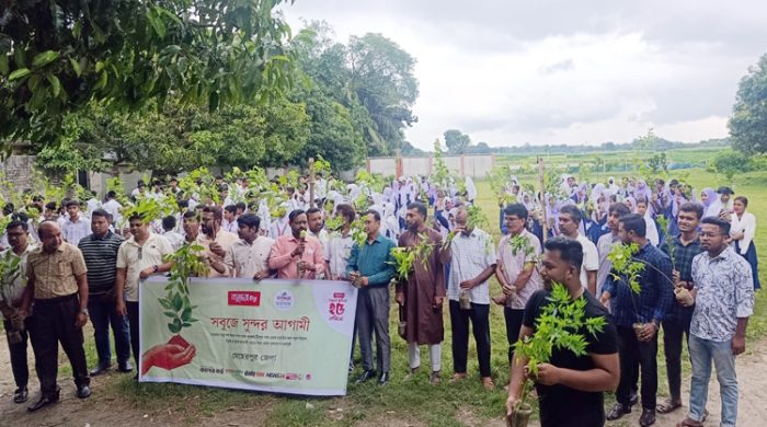 বসুন্ধরা শুভ সংঘের উদ্যোগে মেহেরপুরে বৃক্ষ রোপন ও চারা বিতরণ