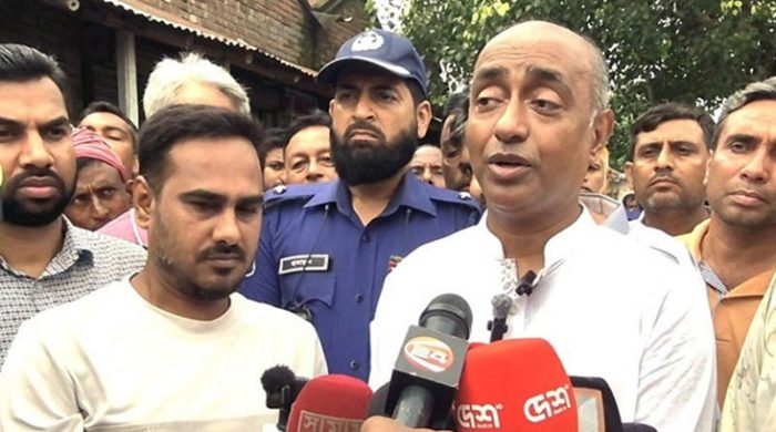 শৈলকুপায় বাজার সিন্ডিকেটের বিরুদ্ধে কঠোর ব্যবস্থা নেওয়ার হুঁশিয়ারি আইনমন্ত্রীর
