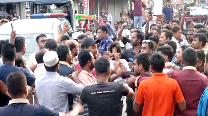 কুষ্টিয়ায় আমির হামজার গাড়িতে হামলার ঘটনায় থানায় জামায়াতের অভিযোগ