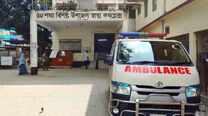 মেহেরপুরে বাড়ির গেটের ছাদ পড়ে শিক্ষার্থীর মৃত্যু