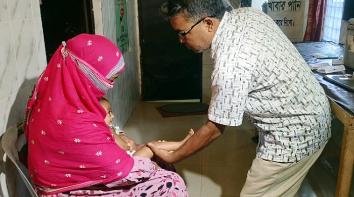 মেহেরপুরে হাম রুবেলার টিকাদান কর্মসূচি অনুষ্ঠিত