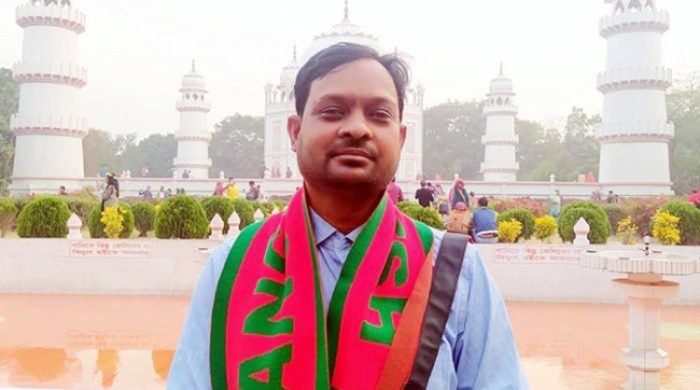 মেহেরপুর জেলায় শ্রেষ্ঠ গুণী শিক্ষক এসএম রফিকুল আলম বকুল