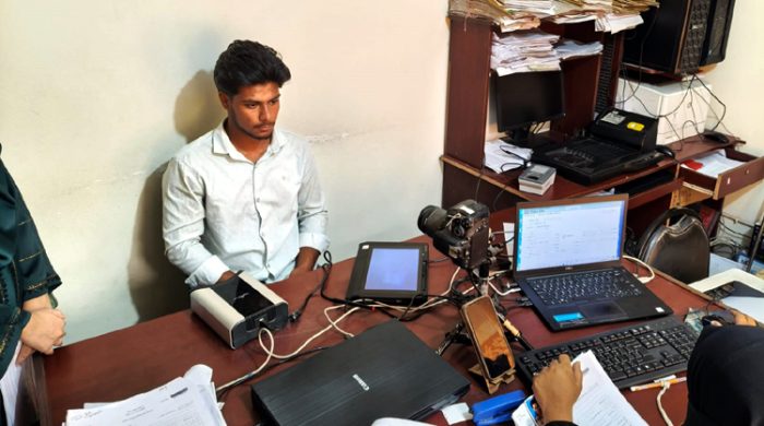 সংবাদ প্রকাশিত হওয়ায় নতুন ভোটারদের নিবন্ধন শুরু গাংনী নির্বাচন অফিসে